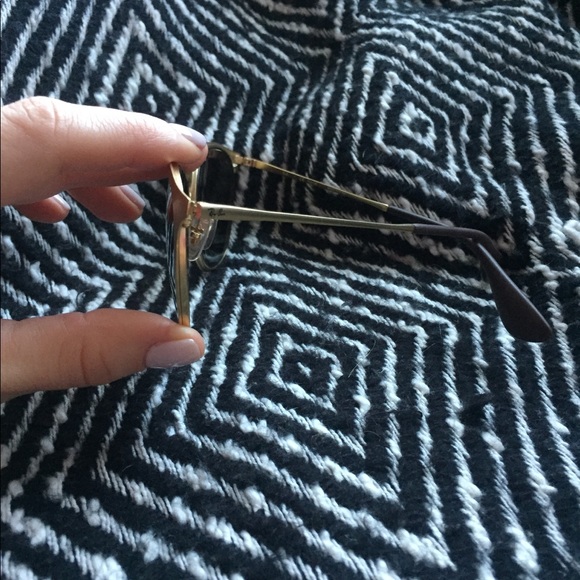 ✨sold ✨ Ray-Ban Gold Round Sunglasses, Polarized - Picture 4 of 7